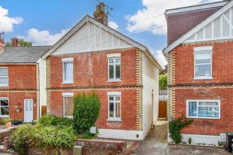 2 bedroom semi-detached house for sale