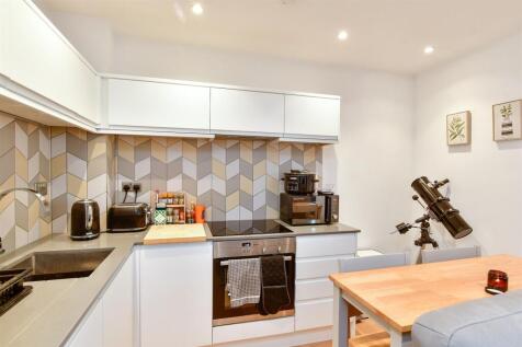 1 bedroom apartment for sale
