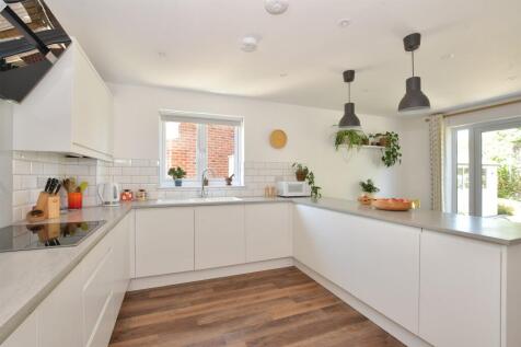 3 bedroom chalet for sale