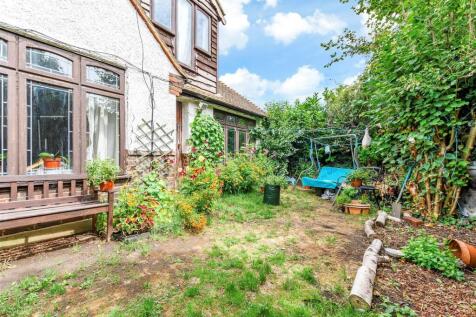 3 bedroom chalet for sale