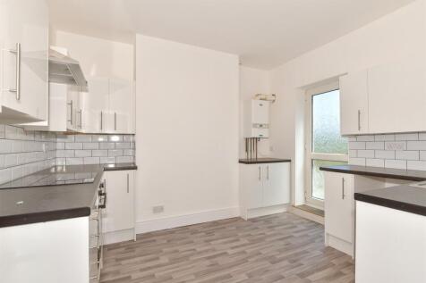 4 bedroom maisonette for sale