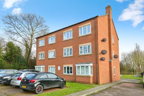 2 bedroom ground floor flat for sale