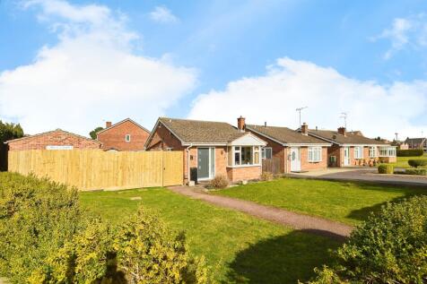 2 bedroom detached bungalow for sale