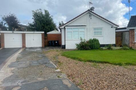 3 bedroom detached bungalow for sale