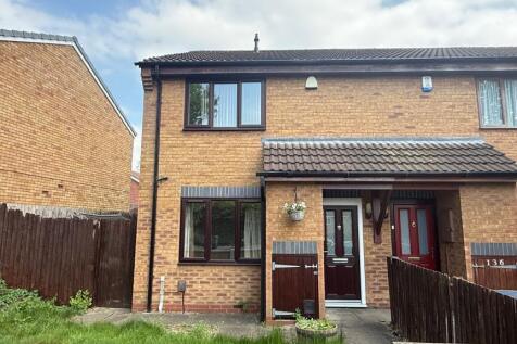 2 bedroom end of terrace house for sale