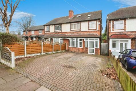 4 bedroom semi-detached house for sale