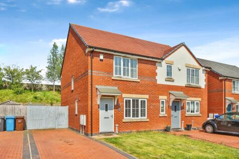 3 bedroom semi-detached house for sale