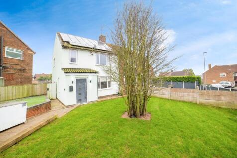 3 bedroom semi-detached house for sale