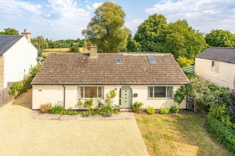 4 bedroom detached bungalow for sale