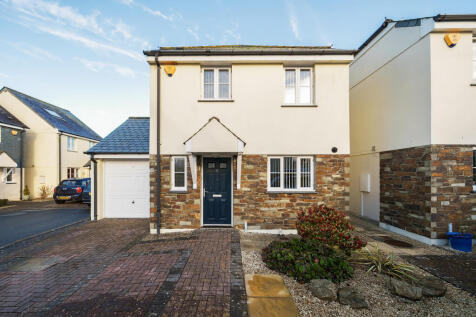 2 bedroom detached house for sale