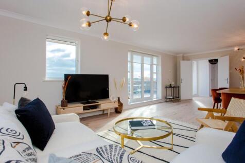 Sparkford Gardens, London, N11 2 bed apartment for sale