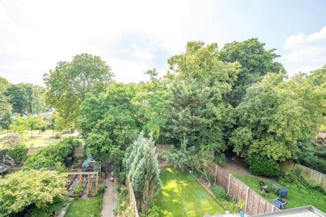 Muswell Hill Road, London, N10 2 bed apartment for sale