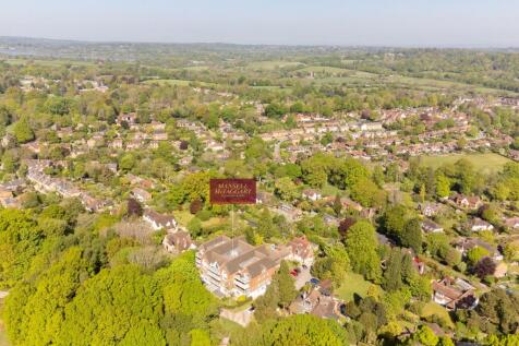 Highgate Road, Forest Row RH18 2 bed apartment for sale