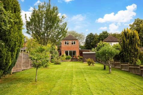 London Road, Forest Row RH18 3 bed detached house for sale