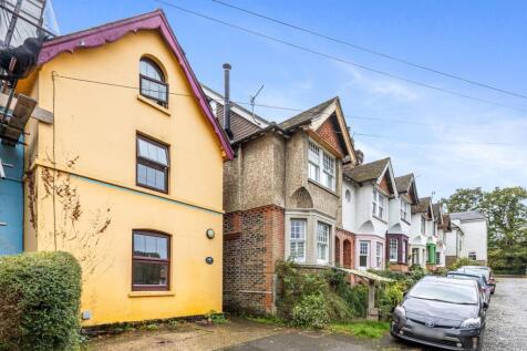 Highfields, Forest Row RH18 3 bed end of terrace house for sale