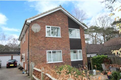 2 bedroom maisonette for sale