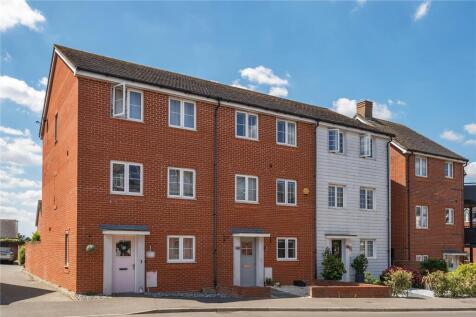 4 bedroom terraced house for sale