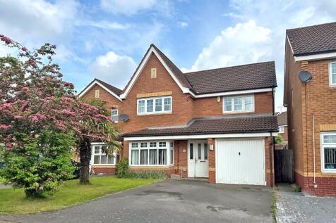 Lavender Close, Tamebridge Estate... 4 bed detached house for sale