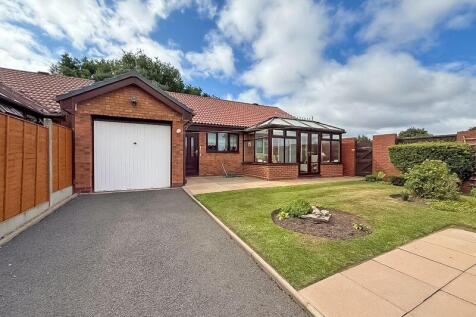 3 bedroom detached bungalow for sale