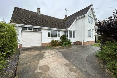 3 bedroom detached bungalow for sale