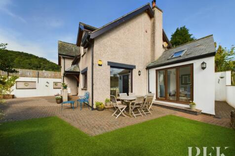 Penrith CA10 4 bed detached house for sale