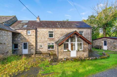 5 bedroom farm house for sale