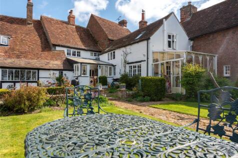 High Street, Whitchurch, Aylesbury... 5 bed cottage for sale