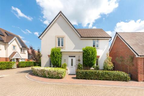 Clerk Street, Broughton, Aylesbury... 4 bed detached house for sale
