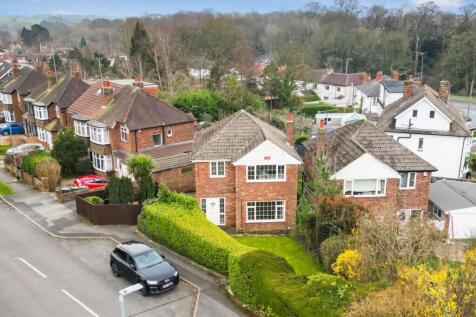 Birchwood Avenue, Leeds, 3 bed detached house for sale