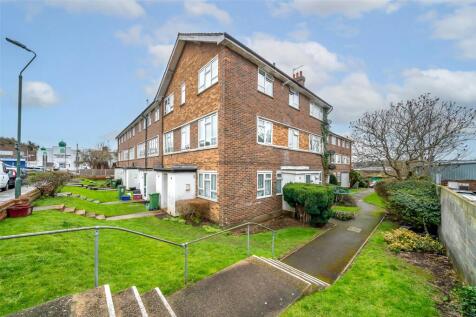 Milton House, Bexley Lane, Crayford... 2 bed maisonette for sale
