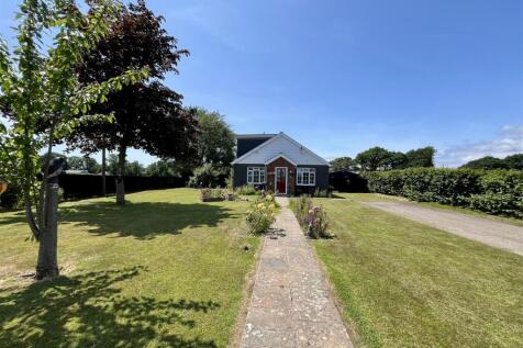 3 bedroom chalet for sale