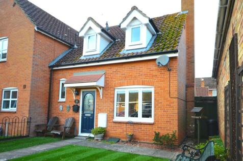 2 bedroom semi-detached house for sale