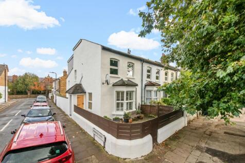 Station Road, Hanwell, W7 2 bed apartment for sale