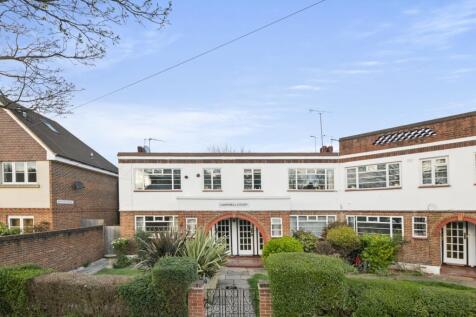 Campbell Court, Hanwell, W7 3 bed apartment for sale