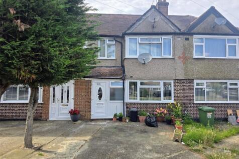 Selan Gardens, Hayes, Hillingdon, UB4 3 bed terraced house for sale