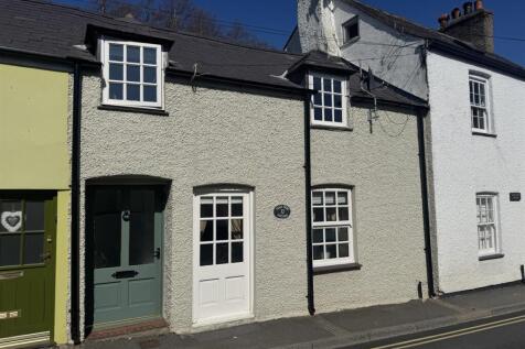 Wexham Street, Beaumaris 2 bed terraced house for sale