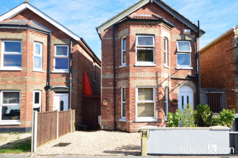 Leslie Road, Bournemouth 3 bed detached house for sale