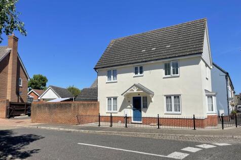 Ketley Close, Tiptree 3 bed link detached house for sale
