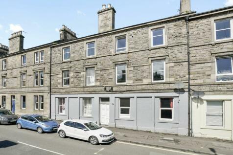 2 bedroom ground floor flat for sale