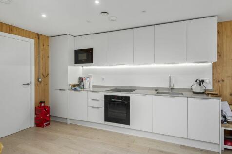 1 bedroom flat for sale