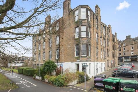 3 bedroom flat for sale