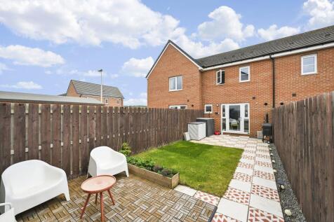 2 bedroom terraced house for sale