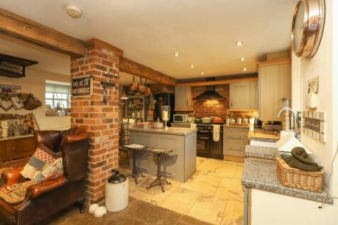 Ankerbold Road, Chesterfield S42 3 bed barn conversion for sale