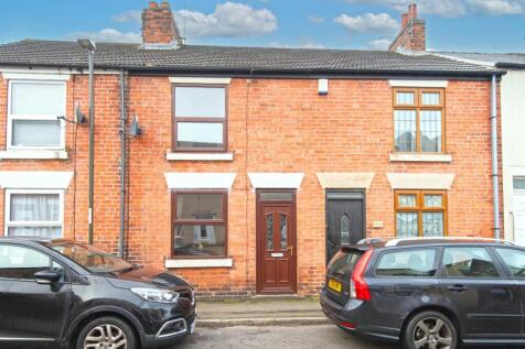 Victoria Street West, Chesterfield S40 2 bed terraced house for sale