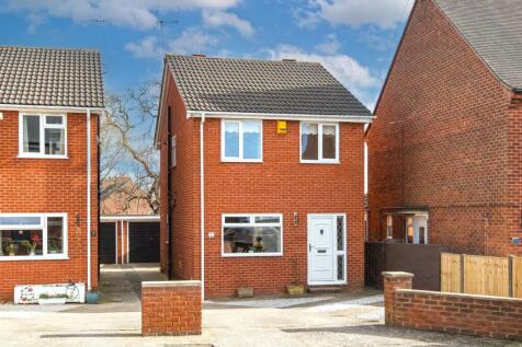 Old Hall Road, Chesterfield S40 3 bed detached house for sale