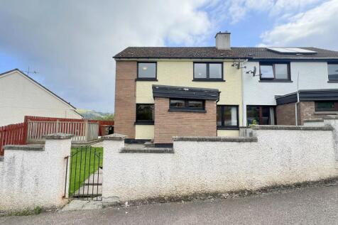 5 MacDonald Road, DINGWALL, IV15 9NZ 4 bed semi