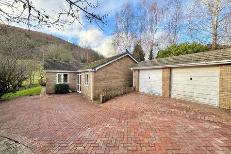 3 bedroom bungalow for sale
