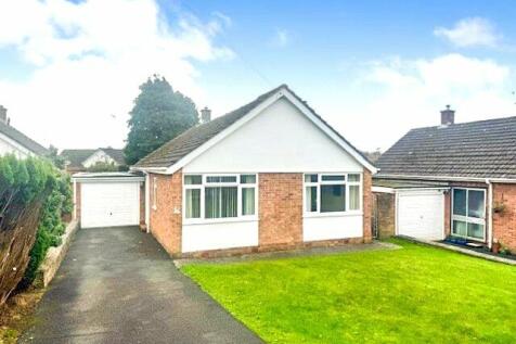 Maeshendre, Waunfawr, Aberystwyth... 5 bed bungalow for sale