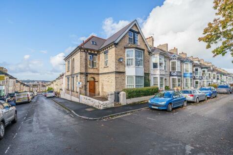 Hills View, Barnstaple 7 bed end of terrace house for sale