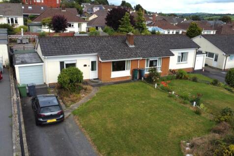 2 bedroom semi-detached bungalow for sale